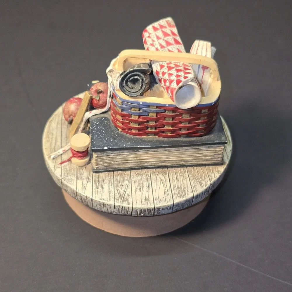 Pat‎ Richter & Sonok Apple Book Basket Candle Topper Figurine Decor
